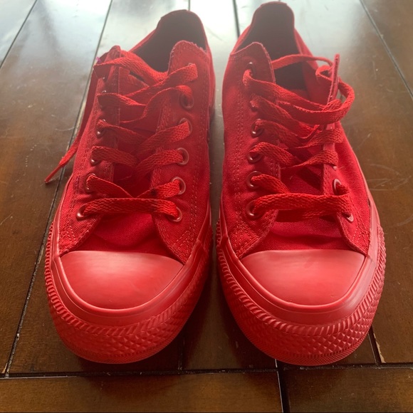 red bottom chucks
